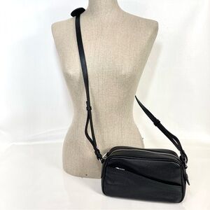 WE-AR4 Purse Crossbody Mini Small Bag Pebblegrain Leather Black